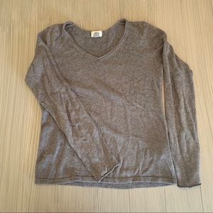 Old Navy V Neck Sweater